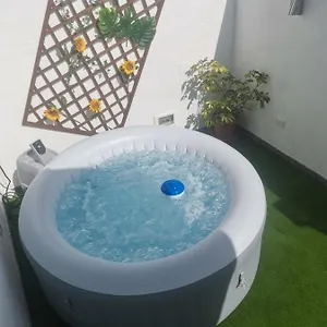 https://chalet-con-jacuzzi-climatizado-barbacoa-y-cerca-de-la-playa.tenerifehoteles.net
